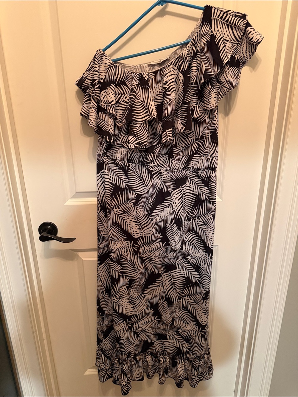 One-Shoulder Ruffle Maxi Dress in Black & White Leaf Print